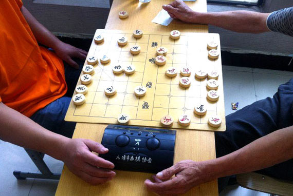 富豪彩票参赛象棋手